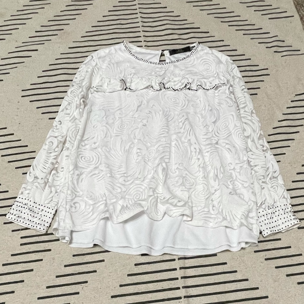 BKE Boutique Laced Top - Picture 2 of 6